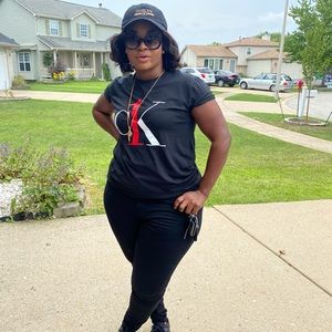 Meet your Posher, Linda